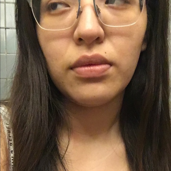 Meet your Posher, Erin - Picture 1 of 1